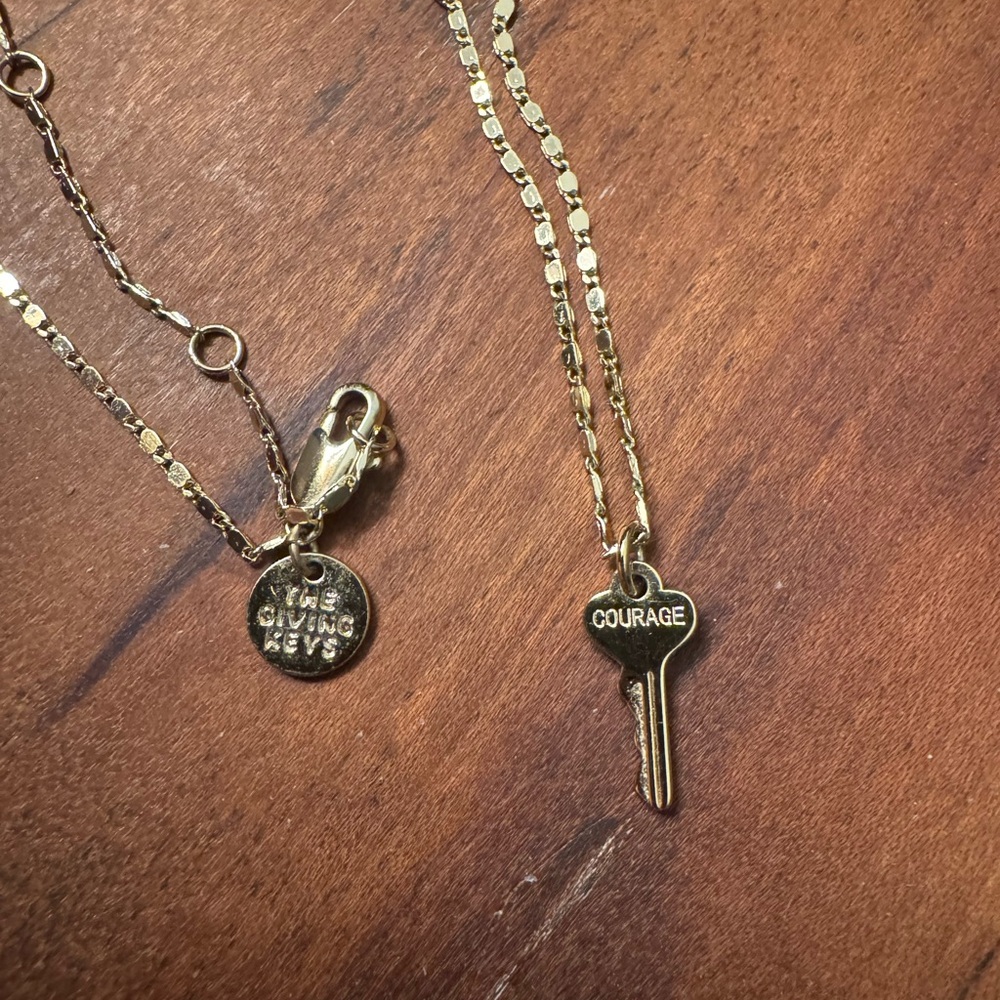 The Giving Keys gold necklace - “Courage”